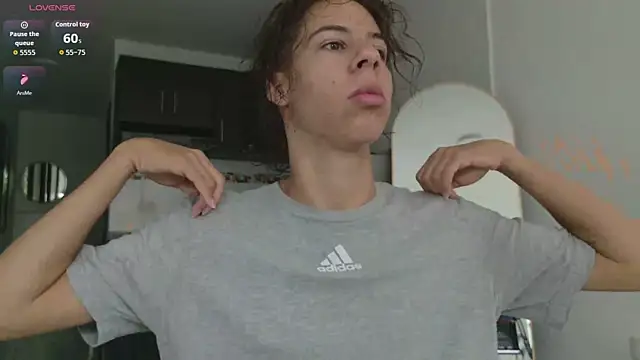 Snapshot of grey___27 chatting on April 9, 2026, 11:27 am grey 27 online show from April 9, 2026, 11:27 am