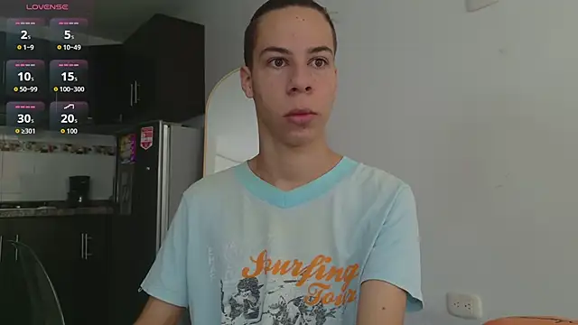 Snapshot of grey___27 chatting on March 26, 2026, 11:19 am grey 27 online show from March 26, 2026, 11:19 am