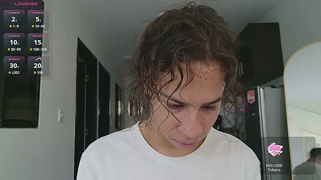 Snapshot of grey___27 chatting on March 21, 2026, 11:36 am grey 27 online show from March 21, 2026, 11:36 am