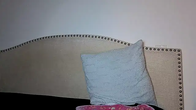 xoxcatt online show from February 1, 2026, 7:50 am