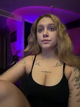 ellielawson online show from October 21, 2025, 11:42 am