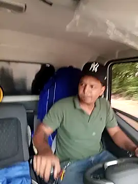 Snapshot of yoryisexi chatting on October 12, 2025, 1:34 pm yoryisexi online show from October 12, 2025, 1:34 pm