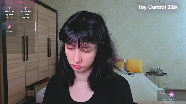 JulisSweet online show from July 28, 2026, 7:16 am
