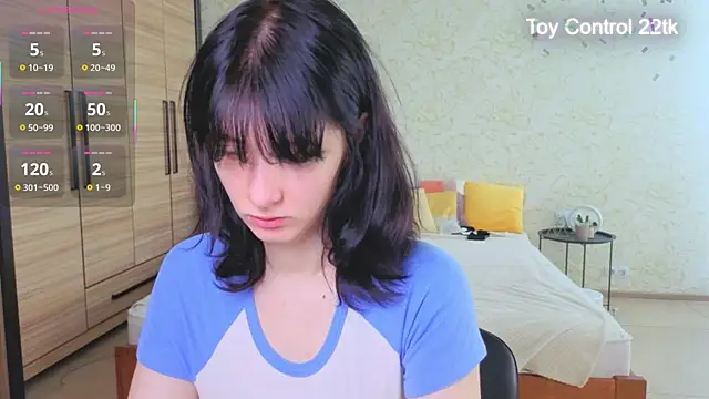 JulisSweet online show from July 26, 2026, 6:53 am
