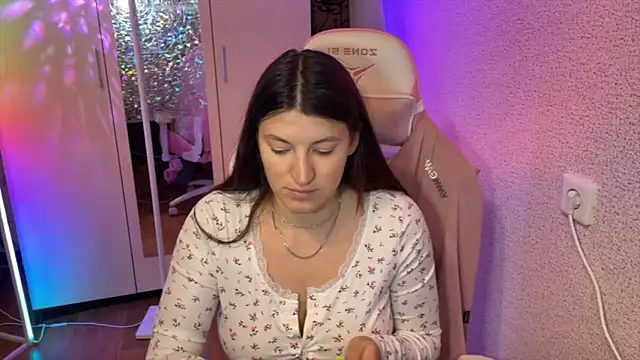 Snapshot of Katrin__kiss chatting on January 17, 2026, 4:10 pm Katrin kiss online show from January 17, 2026, 4:10 pm