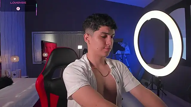 Snapshot of Brat_ chatting on February 27, 2026, 9:25 pm Brat online show from February 27, 2026, 9:25 pm