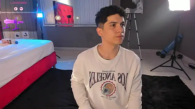 Snapshot of Brat_ chatting on February 28, 2026, 9:14 pm Brat online show from February 28, 2026, 9:14 pm