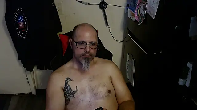 KrazyLegz online show from April 2, 2026, 12:45 pm