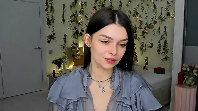 ContinentOfTranquility online show from April 4, 2026, 1:23 am