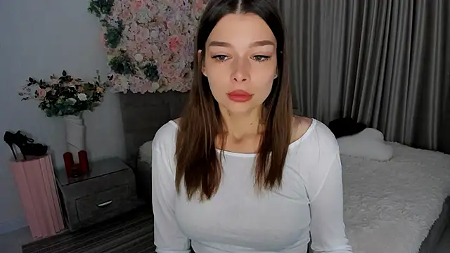 ContinentOfTranquility online show from October 1, 2025, 1:11 am