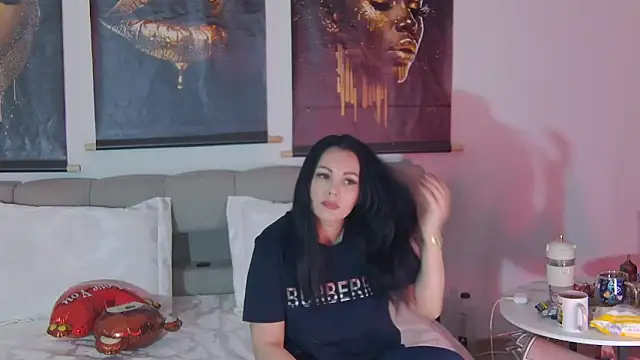 ReiyaRey online show from February 17, 2026, 11:13 pm