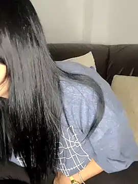 ReiyaRey online show from November 4, 2025, 10:24 pm