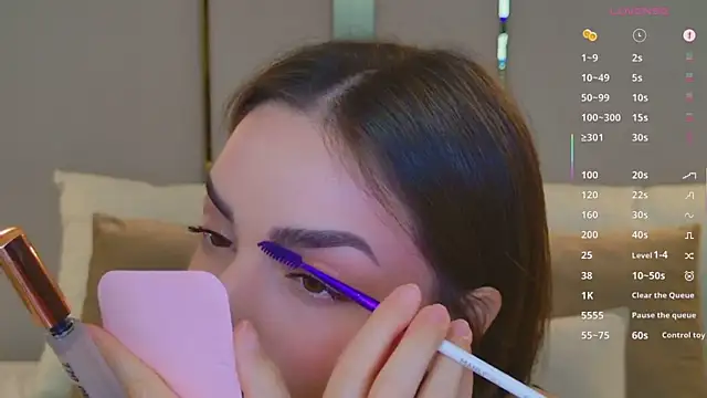 BellaHalles online show from April 9, 2026, 5:53 am