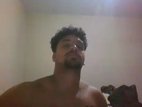 Snapshot of Xcumshot33 chatting on January 9, 2025, 2:43 am Xcumshot33 online show from January 9, 2025, 2:43 am