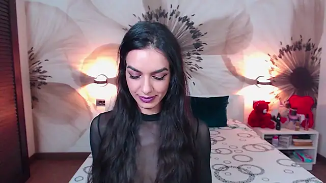 KatherineBisou online show from March 17, 2026, 8:56 pm