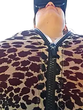 Snapshot of Afroditecash chatting on March 21, 2026, 6:56 pm Afroditecash online show from March 21, 2026, 6:56 pm