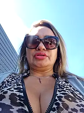 Snapshot of Afroditecash chatting on April 7, 2026, 11:12 am Afroditecash online show from April 7, 2026, 11:12 am