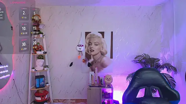 SALOOMEE   online show from February 12, 2026, 11:21 am