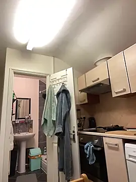 Yourhotboy 42 online show from January 14, 2026, 7:17 pm