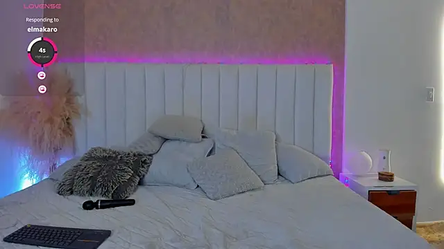 ivy collins online show from October 6, 2025, 12:12 am