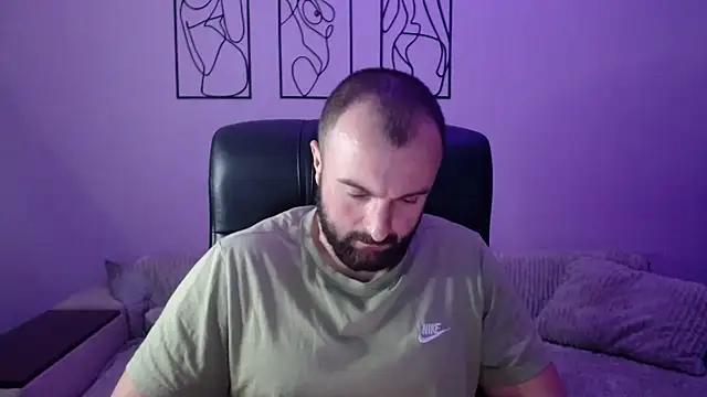 brindlefly6969 online show from January 6, 2026, 11:36 am