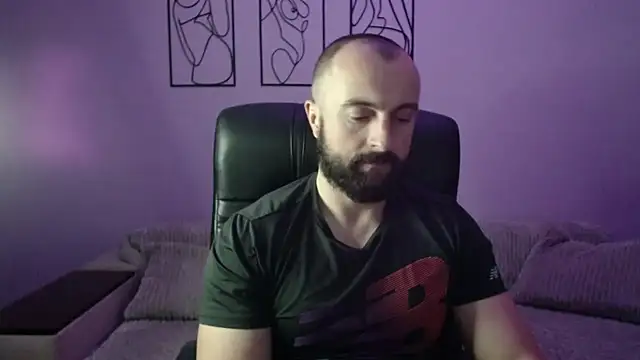 brindlefly6969 online show from October 27, 2025, 11:55 am