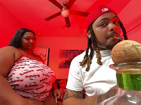 Snapshot of 4EVAGLACIERS chatting on March 10, 2026, 6:28 am 4EVAGLACIERS online show from March 10, 2026, 6:28 am