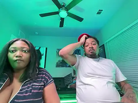 Snapshot of 4EVAGLACIERS chatting on March 4, 2026, 6:21 am 4EVAGLACIERS online show from March 4, 2026, 6:21 am