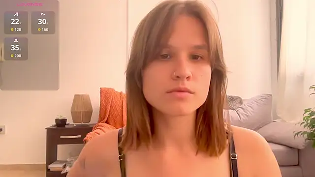 Snapshot of Your_Hand_In_mine chatting on November 13, 2025, 5:28 pm Your Hand In mine online show from November 13, 2025, 5:28 pm