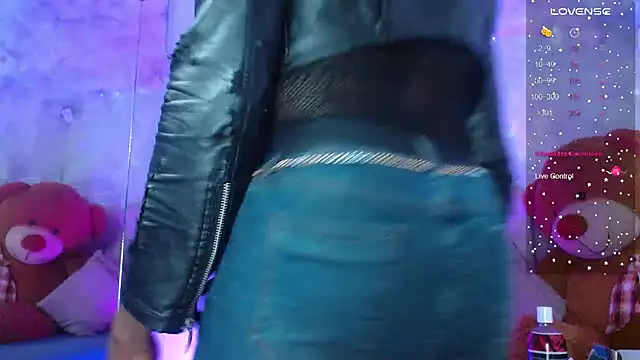 puca ebony online show from November 29, 2025, 7:36 pm