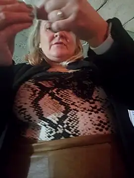 lady charlyne online show from March 21, 2025, 8:40 pm