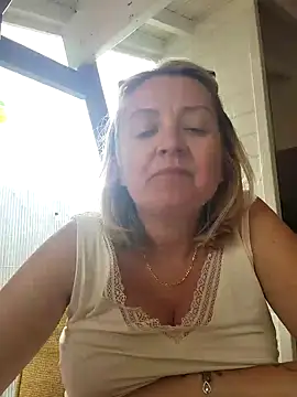 lady charlyne online show from January 24, 2025, 4:17 pm