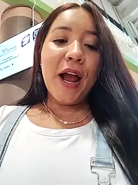 alexa pariss online show from February 28, 2026, 8:19 pm