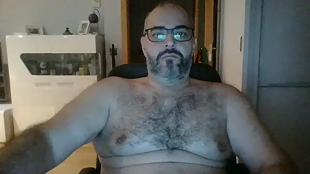 templar2303 online show from December 5, 2025, 4:49 pm