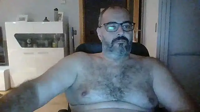 templar2303 online show from October 29, 2025, 12:09 am