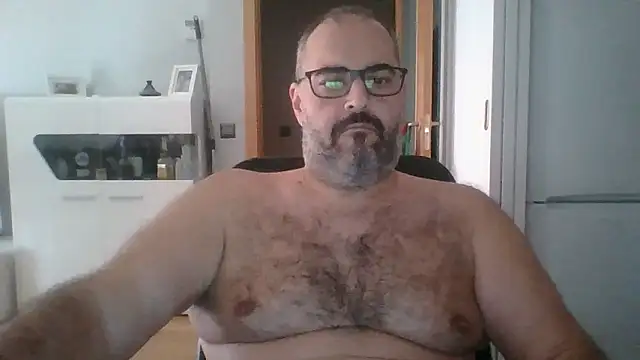 templar2303 online show from October 22, 2025, 2:49 pm