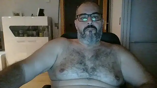 templar2303 online show from October 23, 2025, 6:50 pm