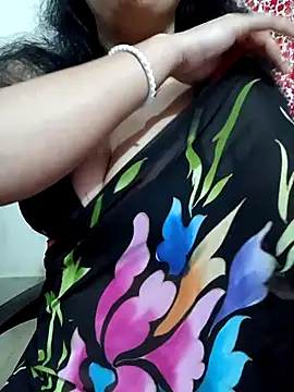 Priya Boudi online show from November 7, 2025, 6:23 pm