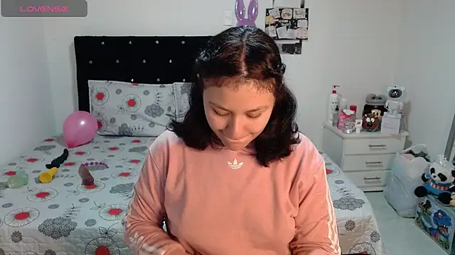 soniafuckboobs online show from April 17, 2026, 12:19 pm