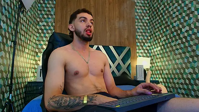 Michael magno online show from September 26, 2025, 9:21 pm