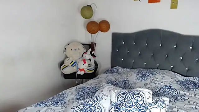 Chantal hott online show from February 19, 2026, 8:39 pm