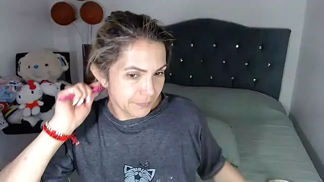 Chantal hott online show from February 10, 2026, 4:39 pm