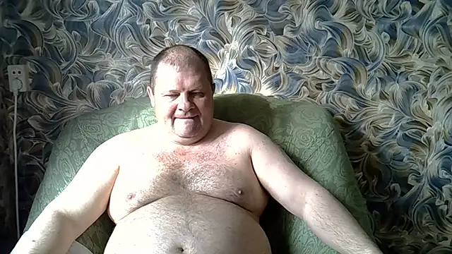 Nilola6 online show from April 6, 2026, 3:13 am