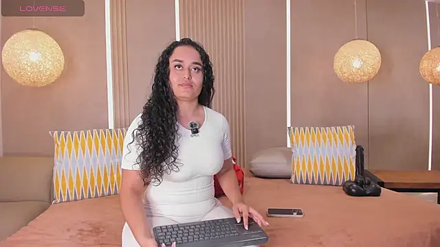 sabrina shark  online show from May 21, 2026, 1:14 am