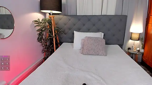 Lauren-Rosse online show from February 19, 2026, 8:50 pm