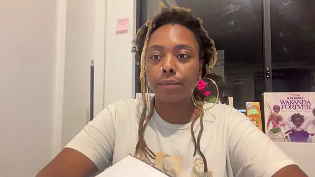 Snapshot of ChocolateCakeQueen chatting on September 26, 2025, 12:17 am ChocolateCakeQueen online show from September 26, 2025, 12:17 am