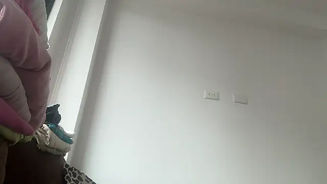 ChocolateCakeQueen online show from November 6, 2025, 12:42 pm