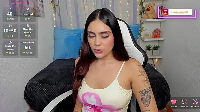 HazzelGray online show from November 12, 2025, 4:00 pm