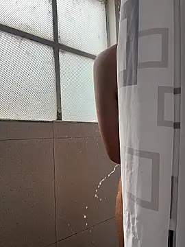 Snapshot of hannahb-e chatting on January 16, 2026, 5:50 pm hannahb-e online show from January 16, 2026, 5:50 pm