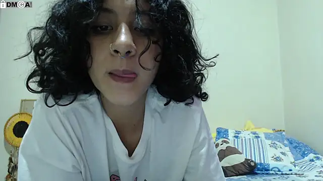 AlinaWoolf  online show from April 9, 2026, 5:53 am